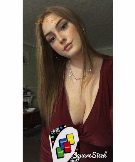 Lydia B étoile nue photo