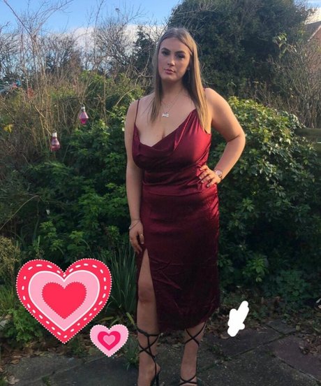 Lydia B étoile xxx galeries