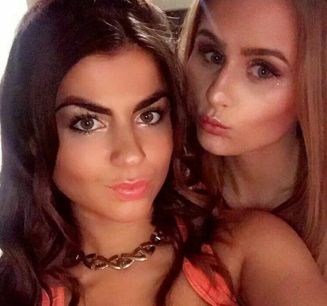 Lauren Fardon star du porno hd photos