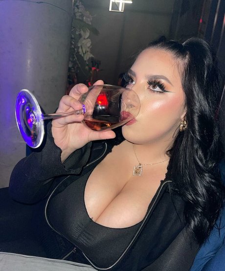 chaton potelé uniquementfans xxx pornographique img