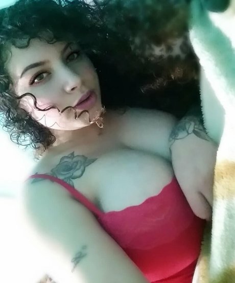 asiatique gratuit onlyfans belle nue photos