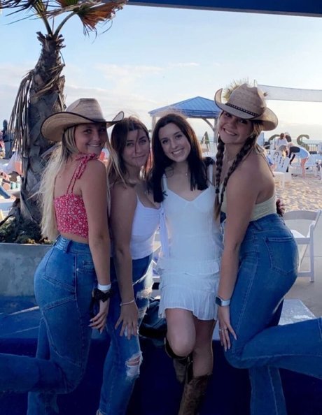 Emma R B xxx étoile archive