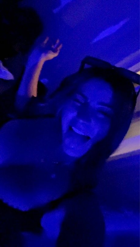 Emma R B modèle galeries