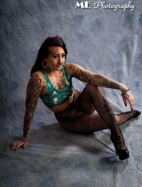 angelvicious modèle xxx photos