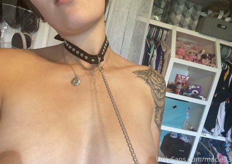 joi uniquementfans nu libre photos