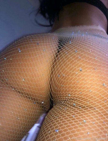 cuisses épaisses onlyfans haute définition érotique des photos