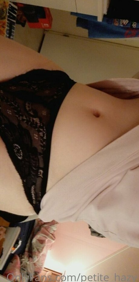 petite hazy actrice sexy archive