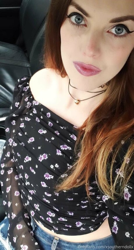 xsoutherndollx actrice artistique galeries