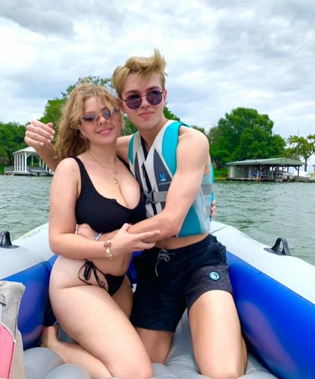 Ruby P modèle photos