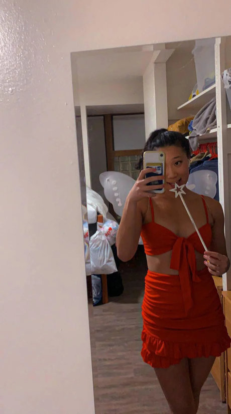 Alison L star du porno sympa des photos