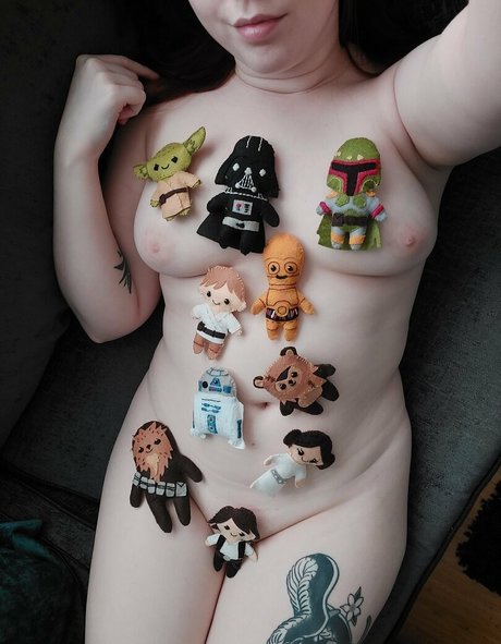 bigsaltybastard modèle magnifique image