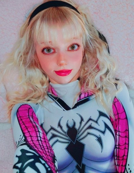 Kimmy Kimochi joli modèle des photos