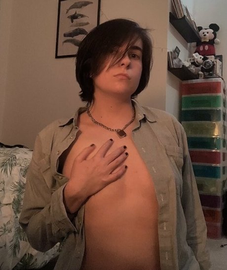 lingerie blanche onlyfans art érotique image