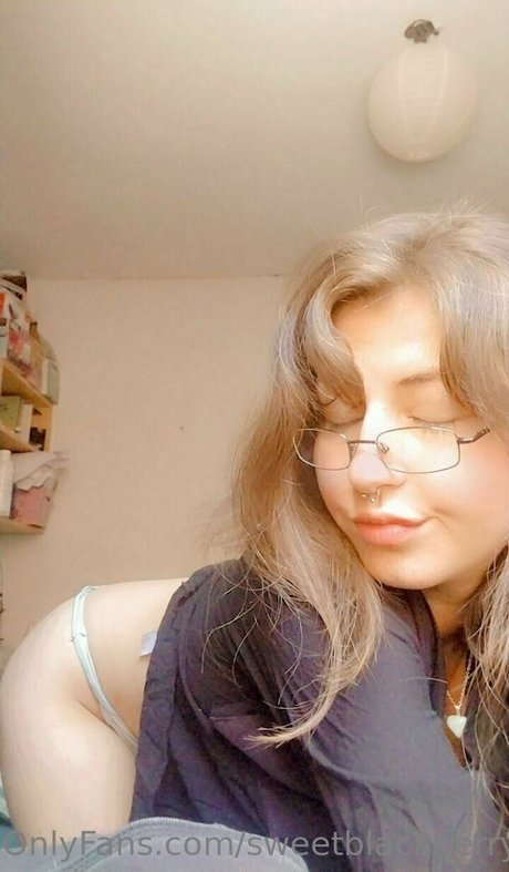 sweetblackberry04 modèle magnifique des photos