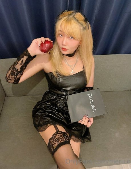 meru o jolie star du porno img