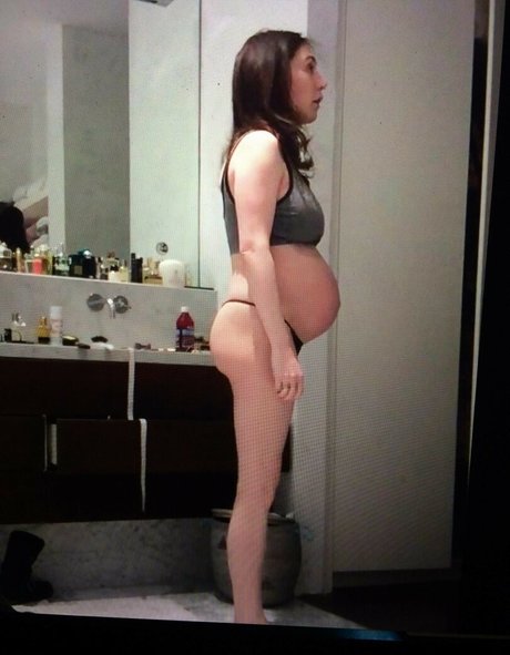 Carice Van Houten modèle chaud galerie