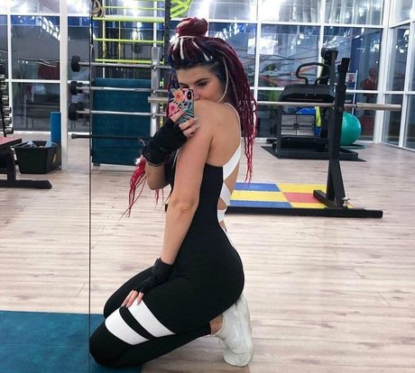 sweetpussykatty star du porno gratuite photo