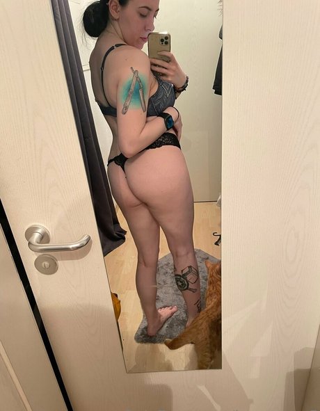 grands et plantureux onlyfans sexy images