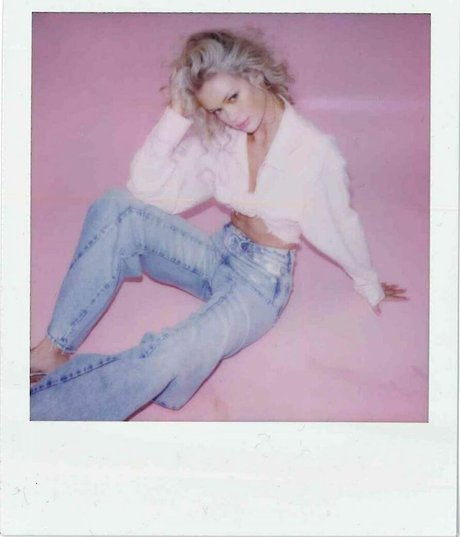 Carolina Marie star érotique images