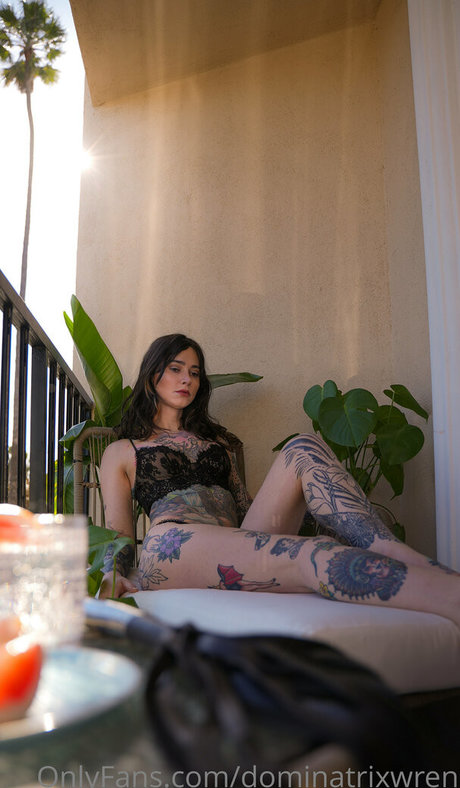 dominatrixwren modèle sexy photos