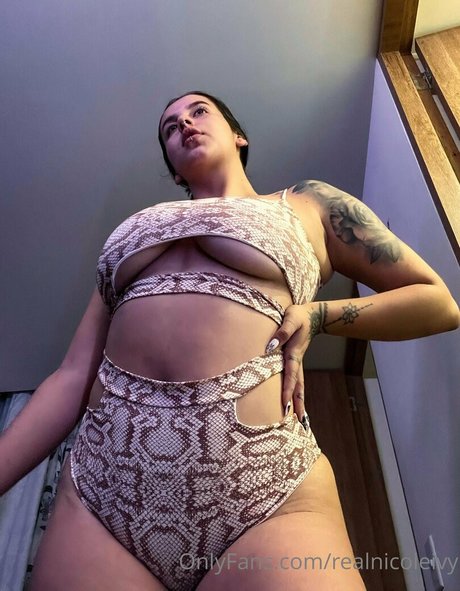 realnicoleivy star du porno belle collection