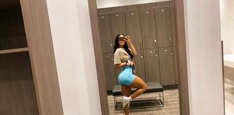 megannreign modèle adulte images