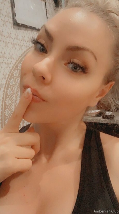 Nina Rei étoile de haute qualité des photos