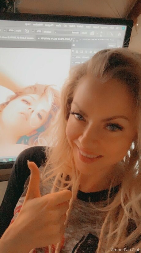 Nina Rei star du porno chaude des photos