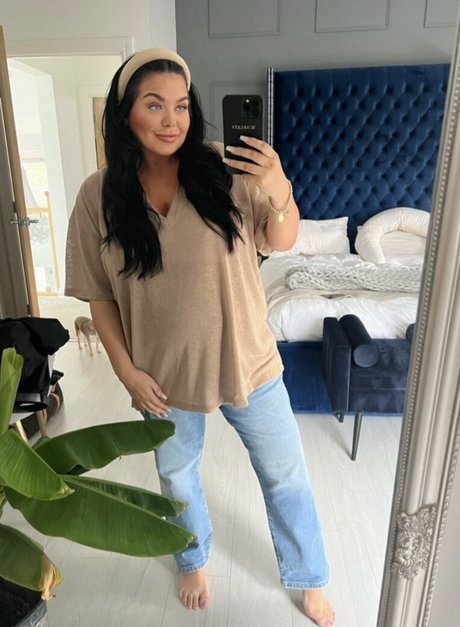 Scarlett Moffatt modèle parfait archive