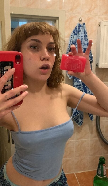 Aiyshe star érotique image