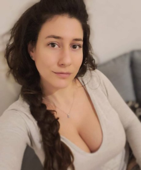 infirmière brune onlyfans chaud meilleur images