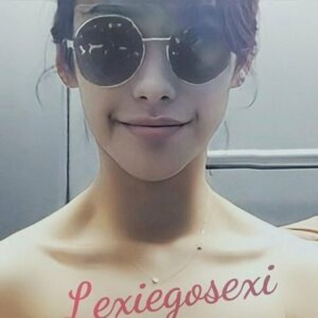 Lexiegosexi étoile adulte galeries