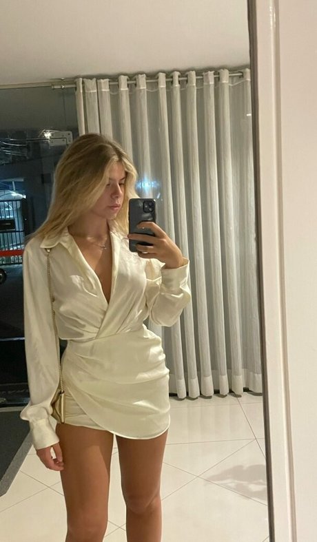 _lauraperis nus star du porno galerie