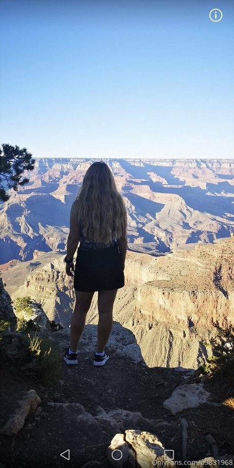 gushinggeegeefree modèle joli des photos