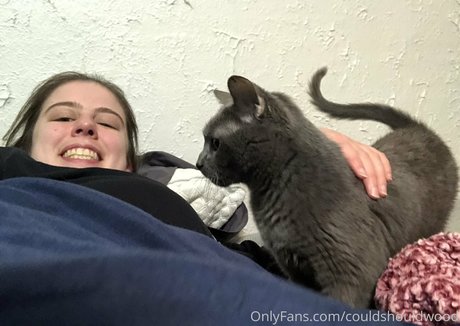 couldshouldwood actrice hd galerie