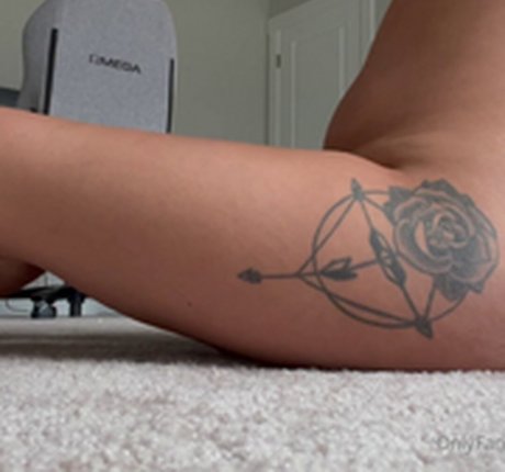 chaton courbé onlyfans sexe img