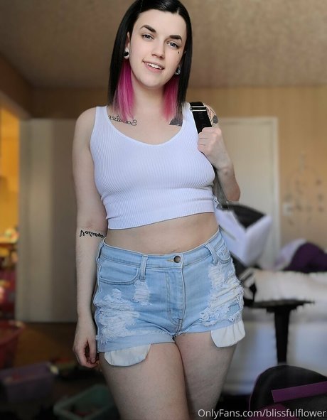 blissfulflower actrice hd galeries