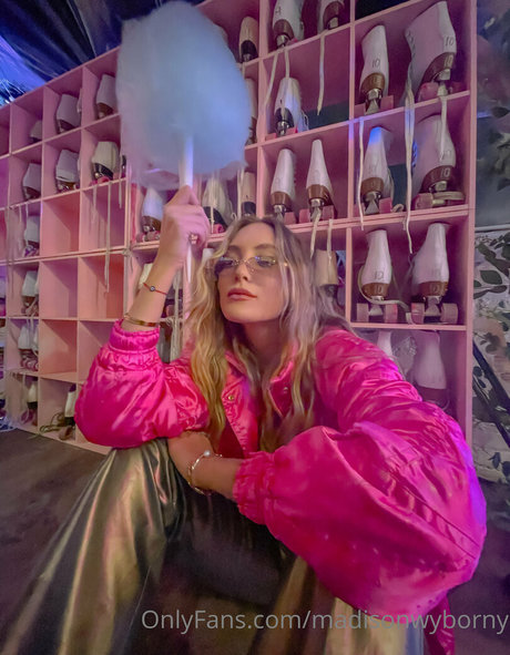 madisonwyborny belle actrice des photos