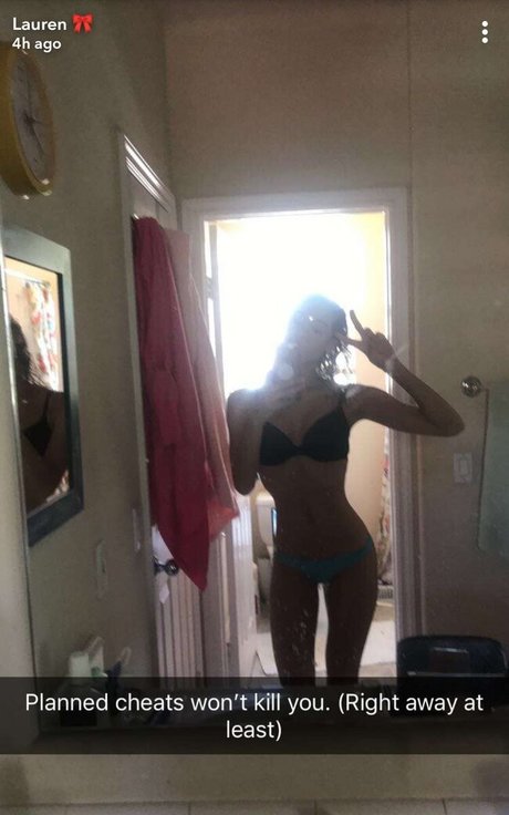 Laurenmarieskye nus de stars du porno image