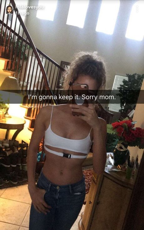 Laurenmarieskye star érotique photo