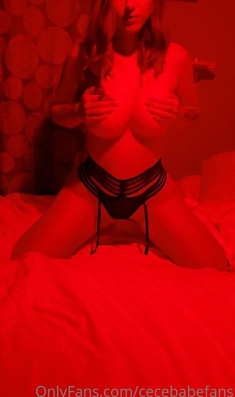 cecebabefans star du porno exclusive galerie