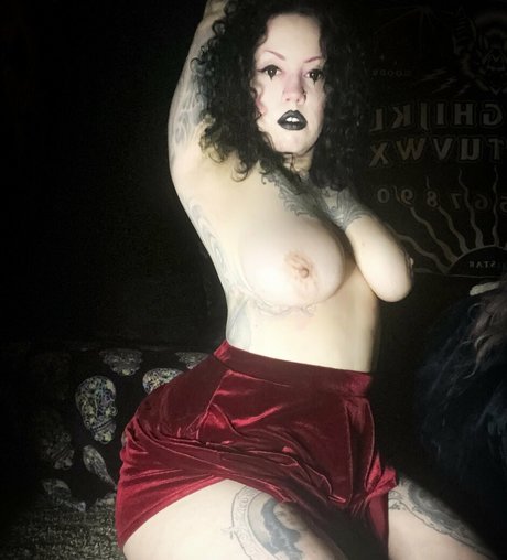 adellaaddams modèle sexy des photos