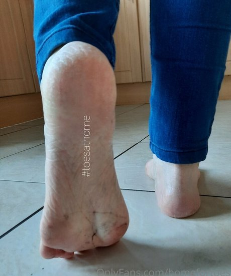 homefortoes modèle adulte photos