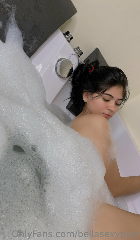 femme nue onlyfans sexy sympa des photos