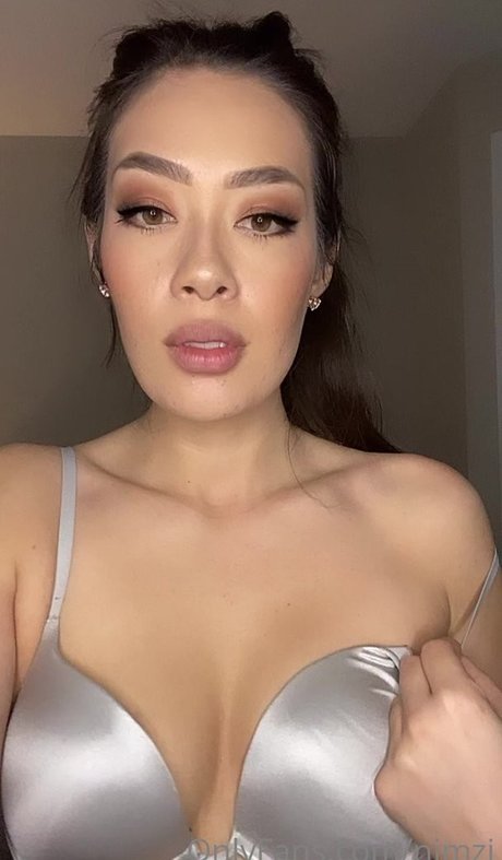 Nimzi sexe star photos