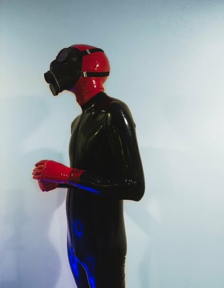 manfromearth étoile nue archive