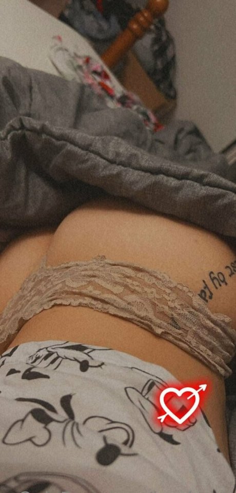 izzyizzyy étoile sexy archive