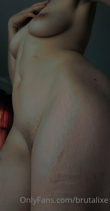 brutalixe modèle porno galeries