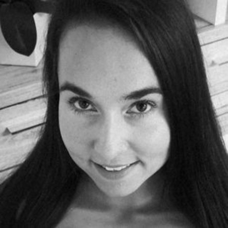 déshabillage onlyfans porno de haute qualité images