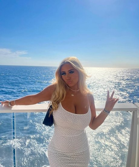 béance anale uniquementfans art exclusif galerie